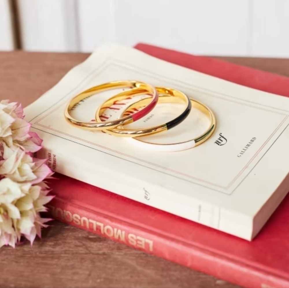 Sezane Gisele Gold and Ecru Bracelet Bangle, Sold Out, Fashion Jewelry, GUC